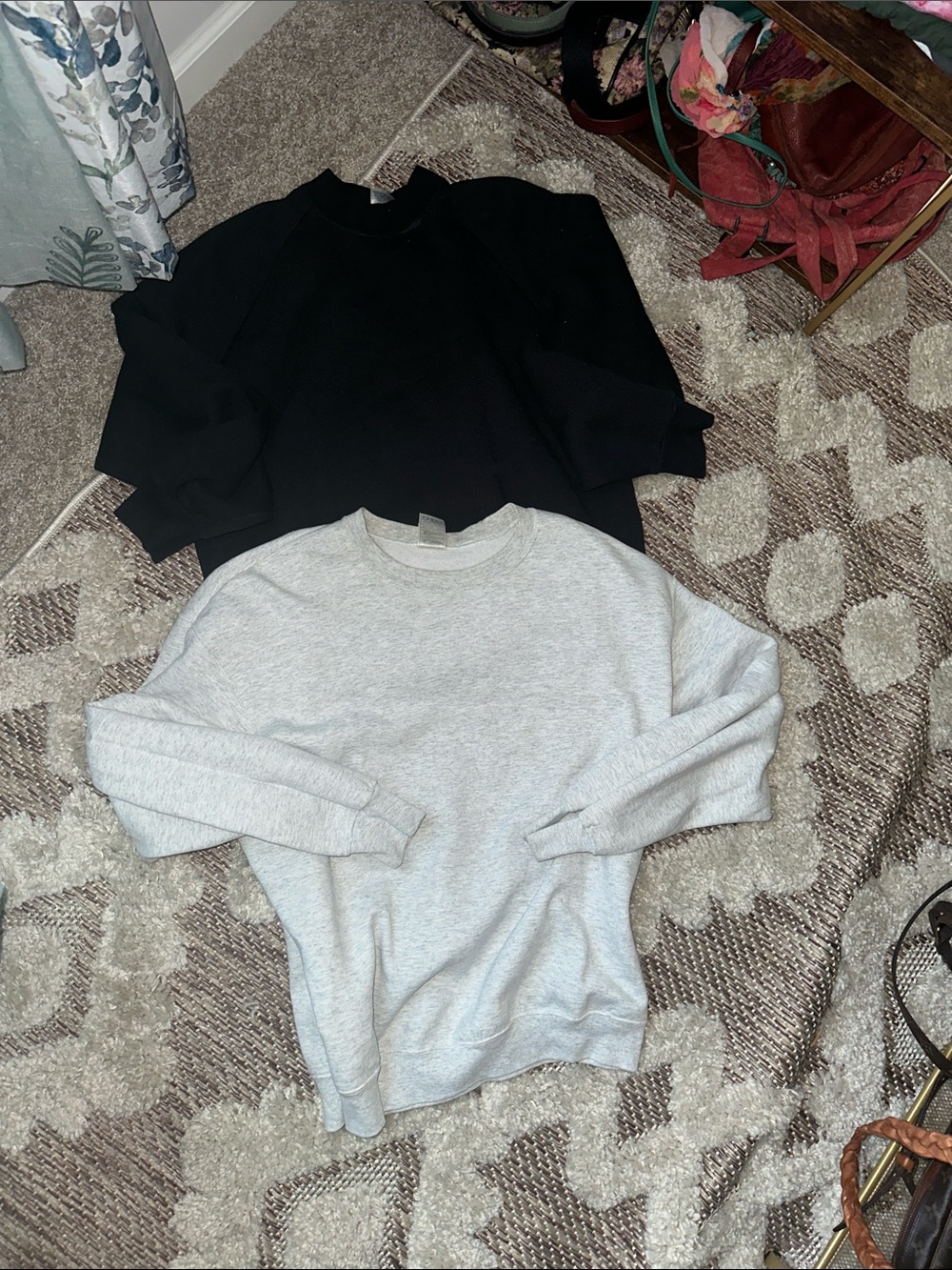 Vintage Fruit of the Loom Crewneck and Mockneck Sweatshirt - Black & Light Gray